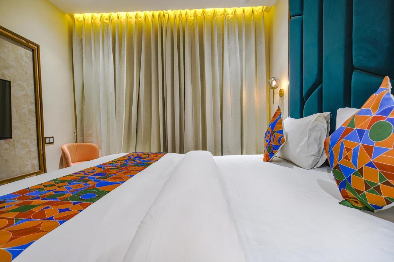 Fabhotel Benchmark Indore Esterno foto
