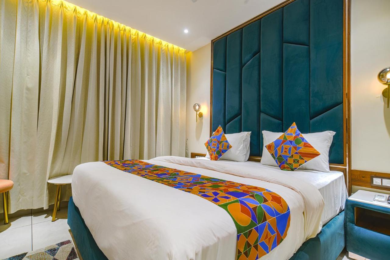 Fabhotel Benchmark Indore Esterno foto